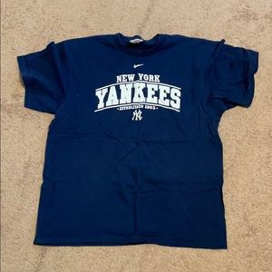 New York Yankees Vintage Nike Tee